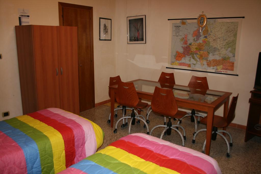 Jll Room Foggia Oda fotoğraf